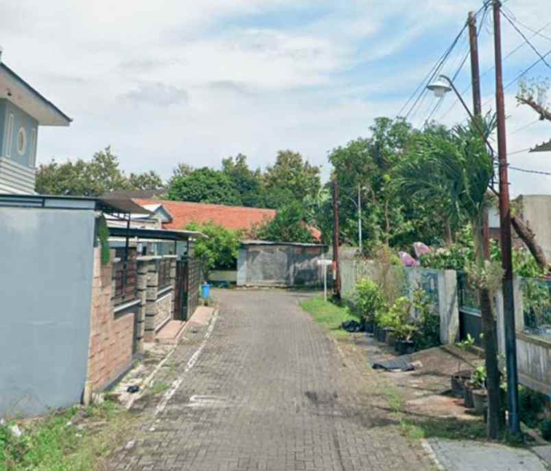 dijual rumah candi penataran