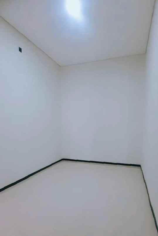 dijual rumah candi penataran