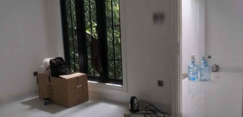 dijual rumah cempaka putih tengah