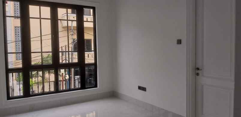 dijual rumah cempaka putih tengah