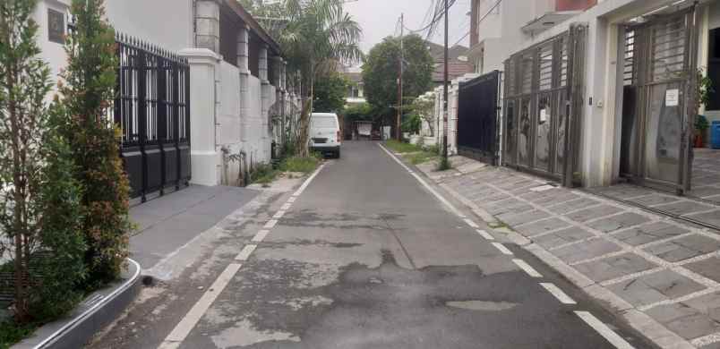 dijual rumah cempaka putih tengah