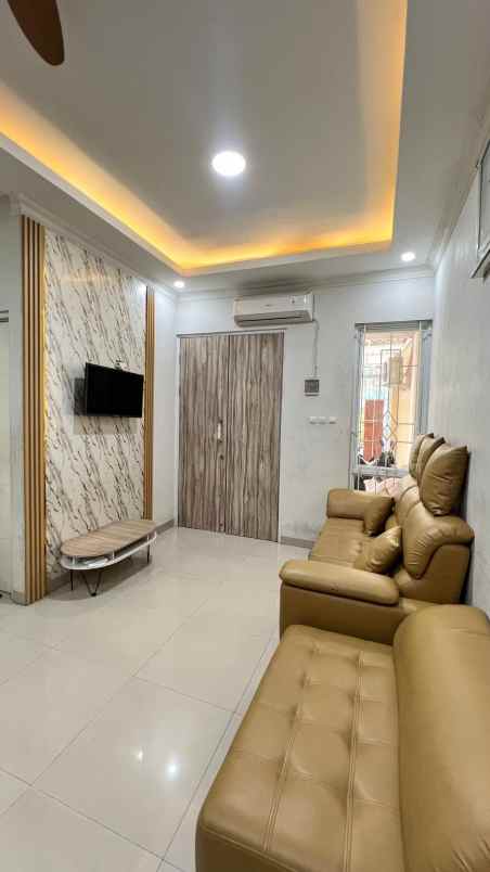 dijual rumah cengkareng timur