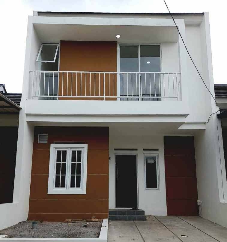 dijual rumah ciganitri