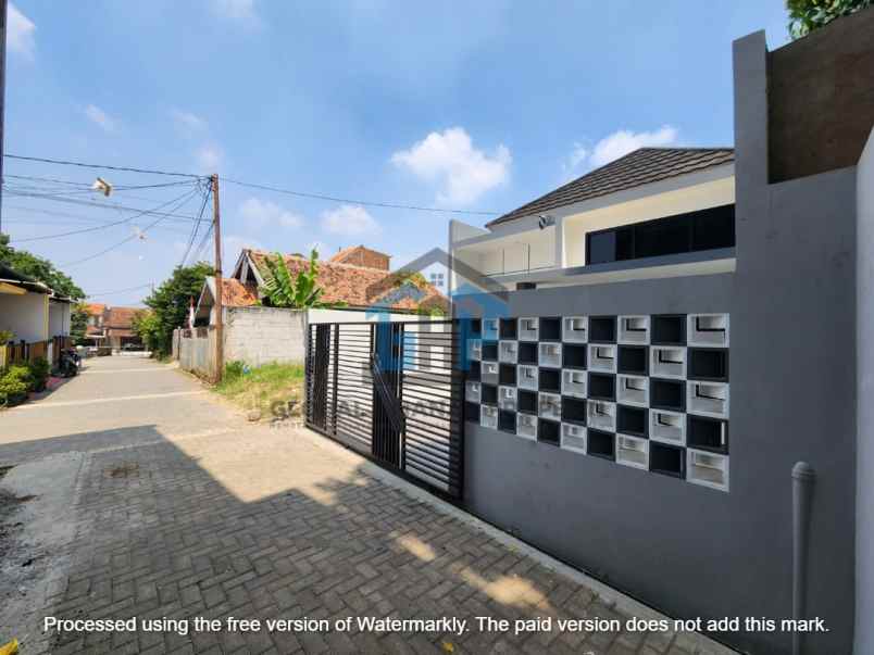 dijual rumah cihanjuang
