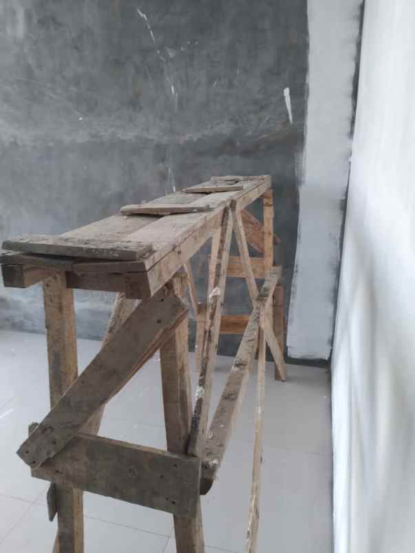 dijual rumah cihanjuang cimahi