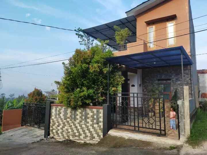 dijual rumah cikadut bandung