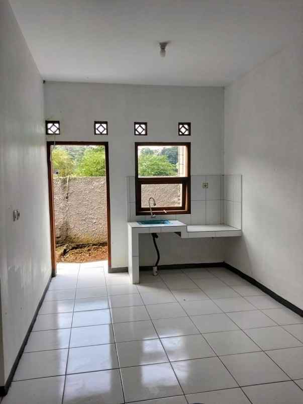 dijual rumah cikadut bandung