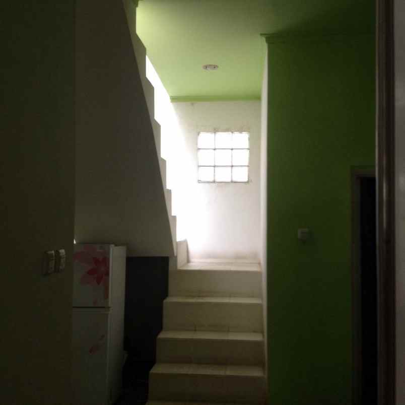dijual rumah cikoneng