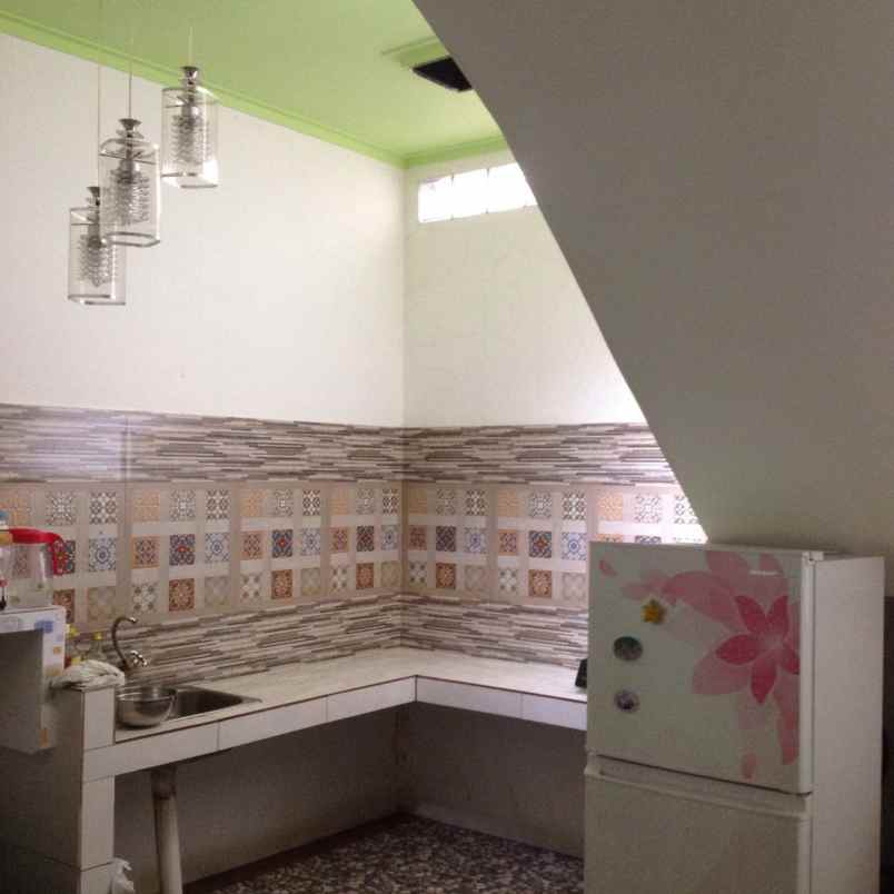 dijual rumah cikoneng