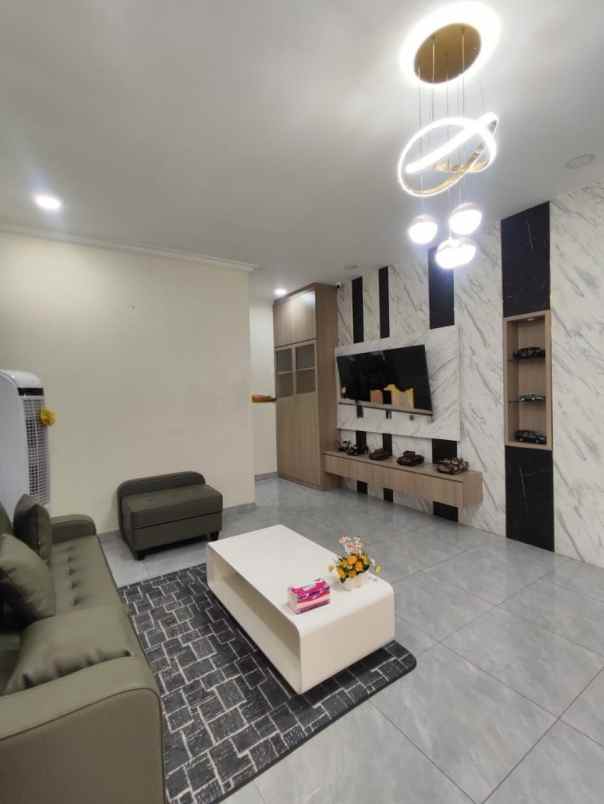 dijual rumah cikunir