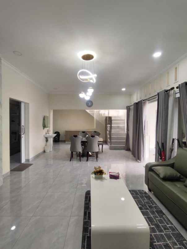 dijual rumah cikunir