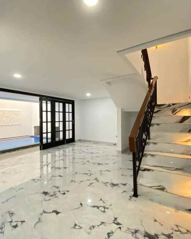 dijual rumah cilandak