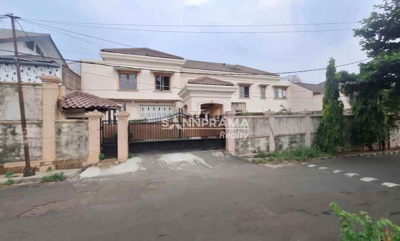 dijual rumah cinere depok