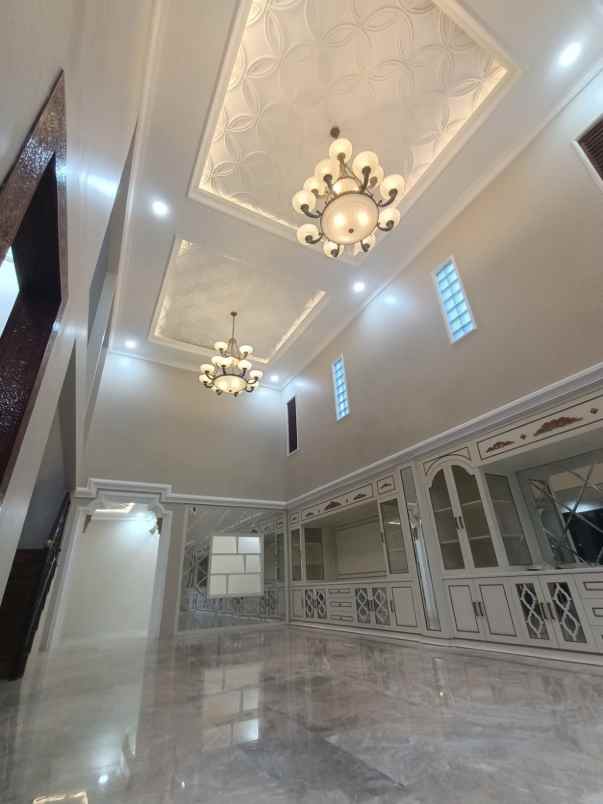 dijual rumah cipete