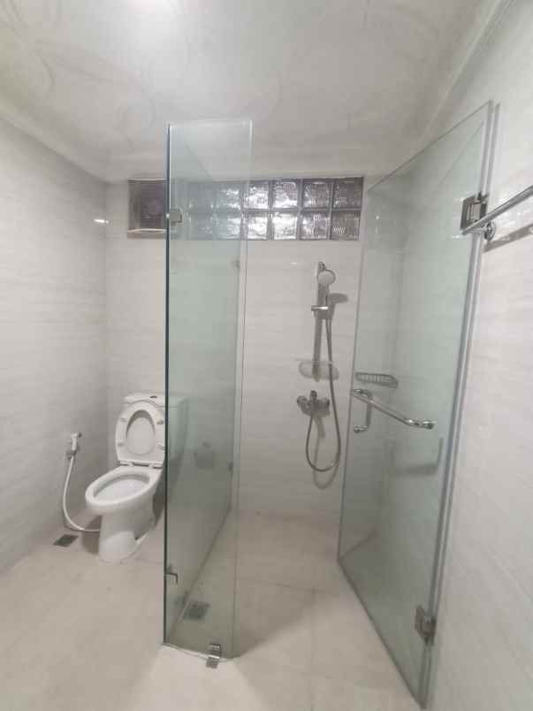 dijual rumah cipete