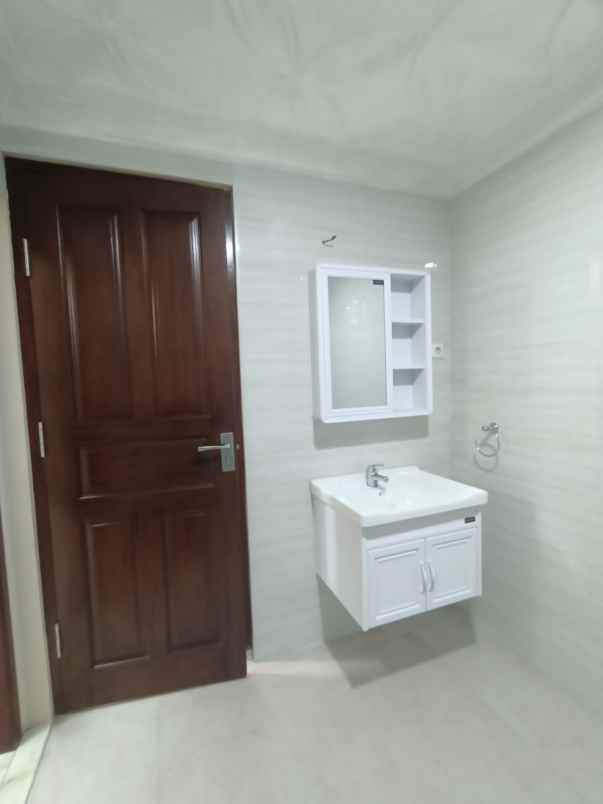 dijual rumah cipete