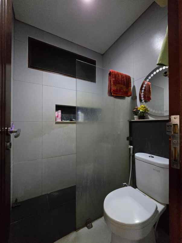 dijual rumah cipinang elok