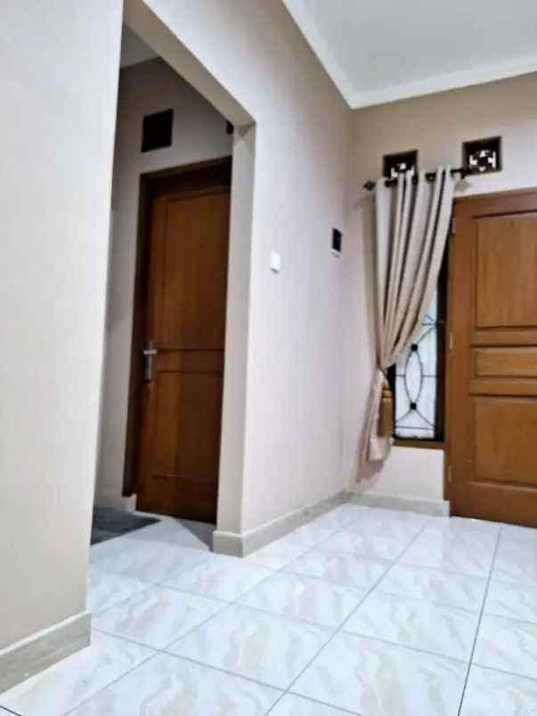 dijual rumah ciputat