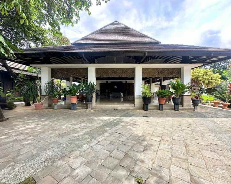 dijual rumah ciputat