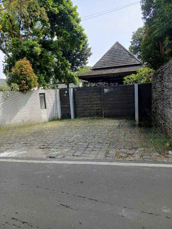 dijual rumah ciputat