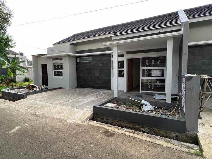 dijual rumah cisaranten kulon