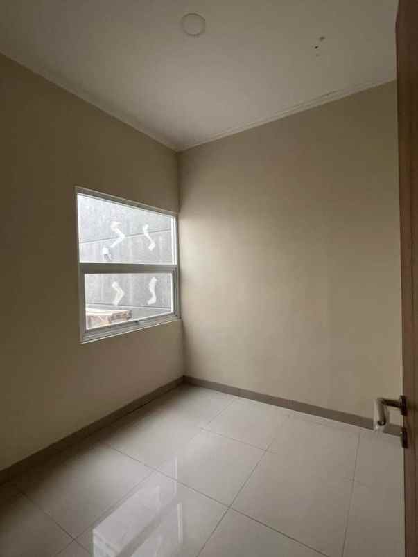 dijual rumah cisaranten kulon