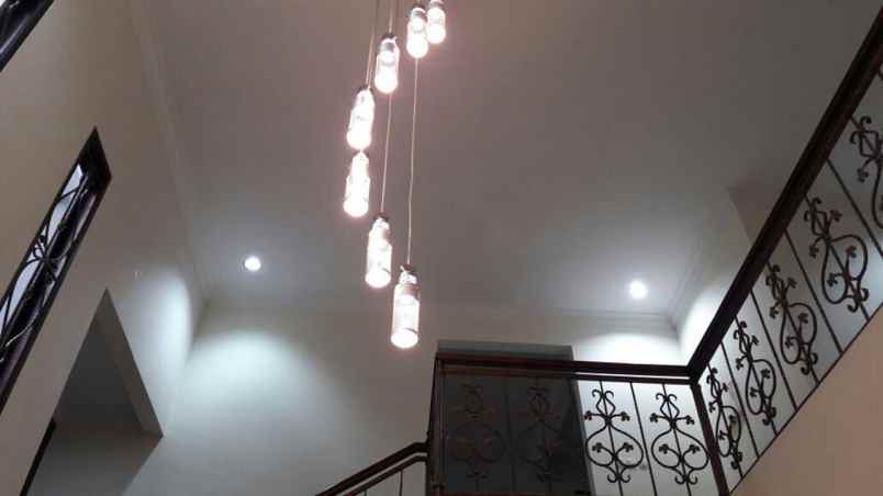 dijual rumah citra gran jl alternatif