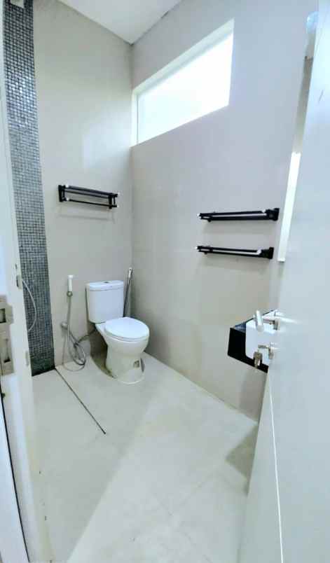 dijual rumah citragran cbd cibubur