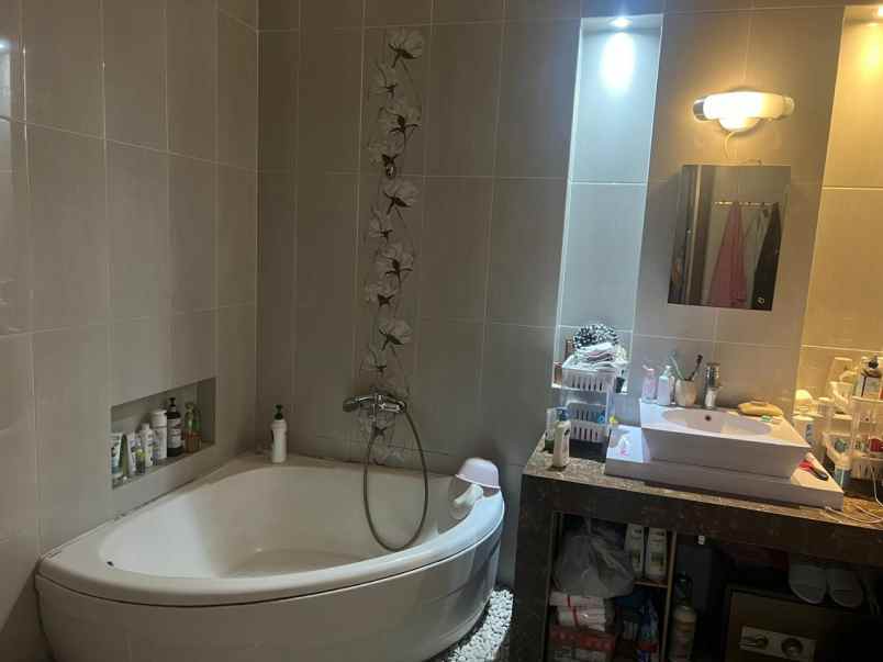 dijual rumah citragran cibubur