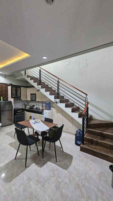 dijual rumah citraland cibubur