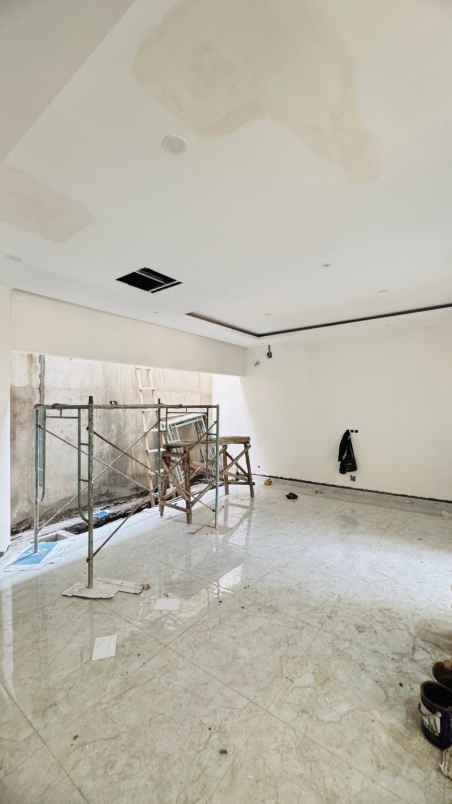 dijual rumah citraland woodland