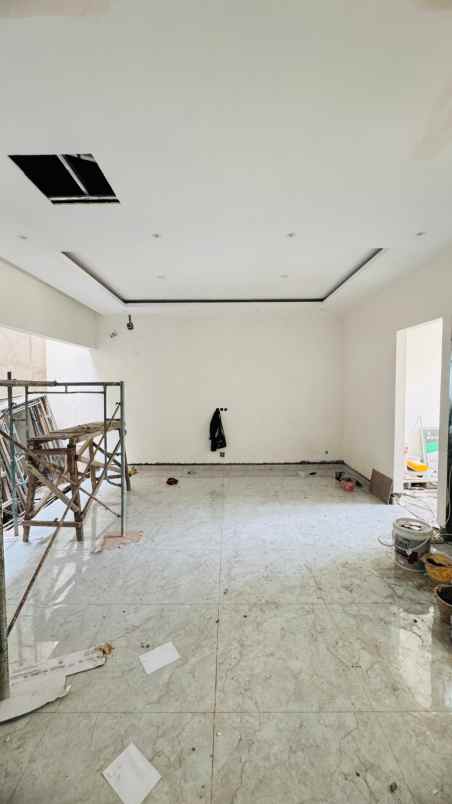 dijual rumah citraland woodland