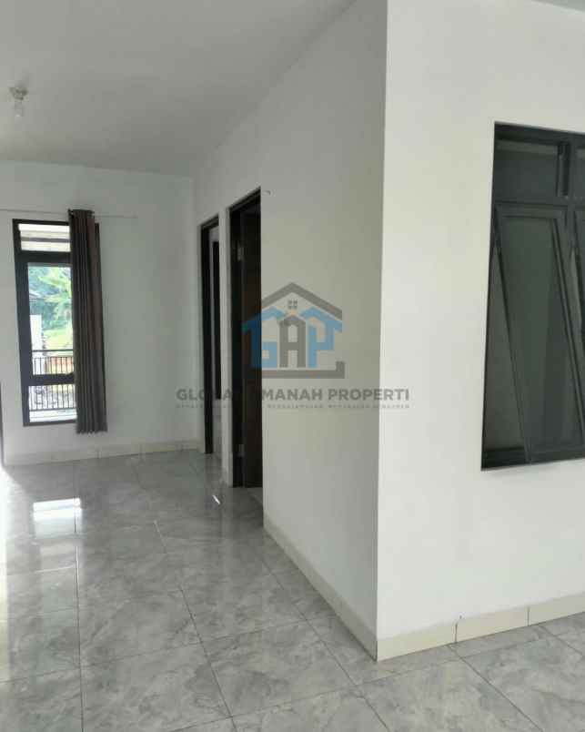 dijual rumah ciwaruga atas lingkungan sejuk dekat upi