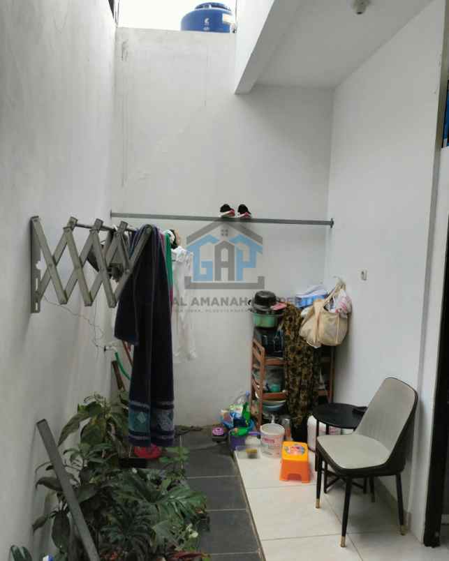 dijual rumah ciwaruga atas lingkungan sejuk dekat upi