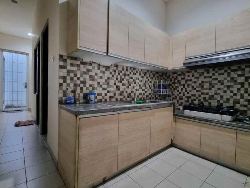 dijual rumah cluster asia tropis hi