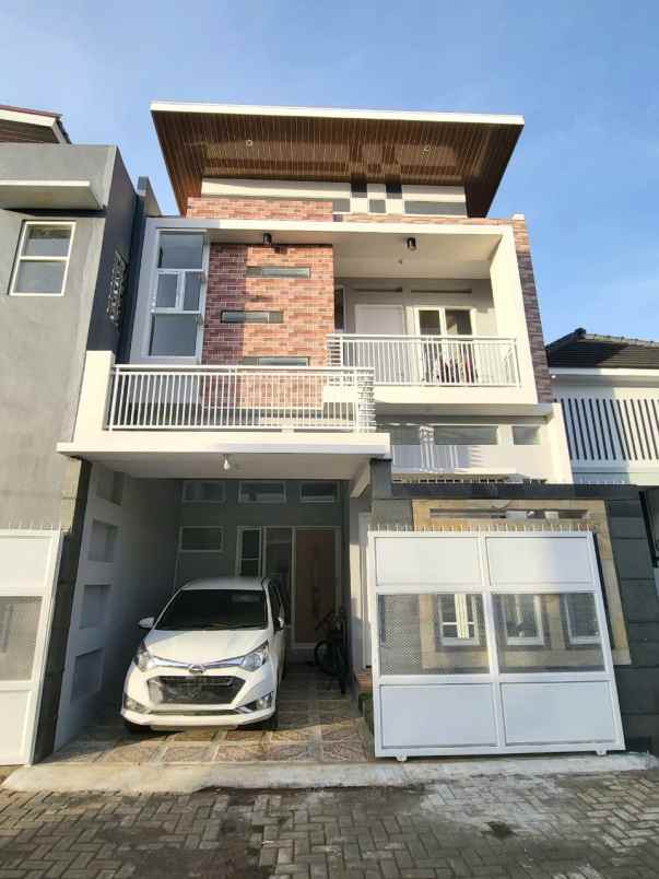 dijual rumah cluster bandara pakis malang
