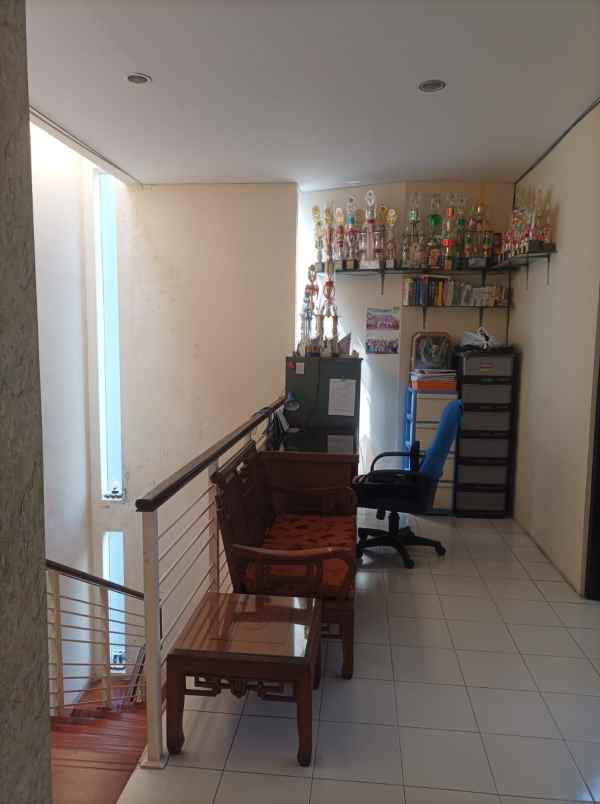 dijual rumah cluster capitol dago