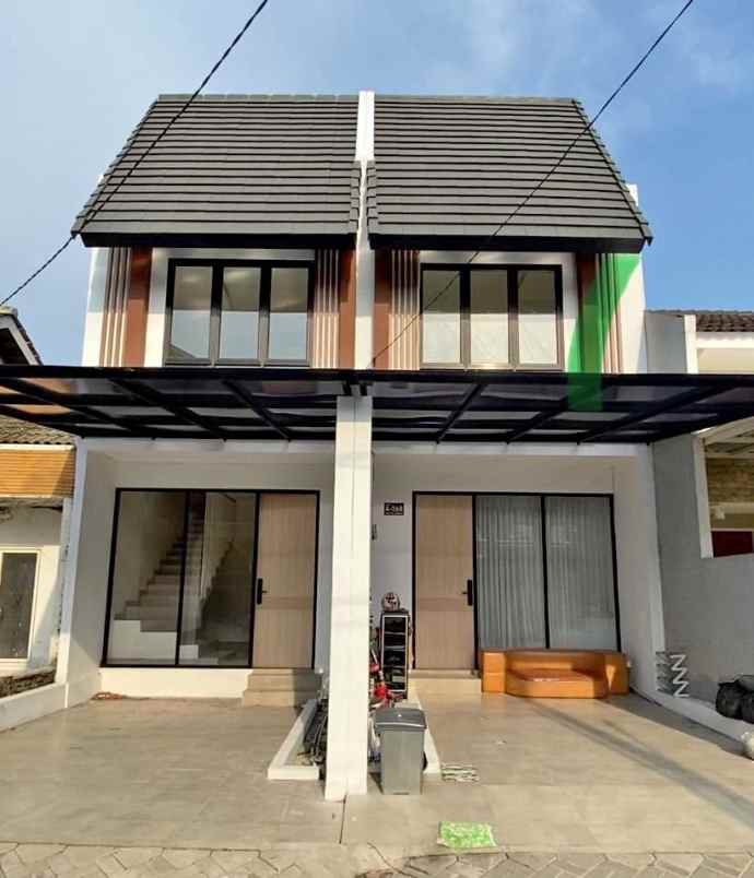 dijual rumah cluster cemorokandang kota