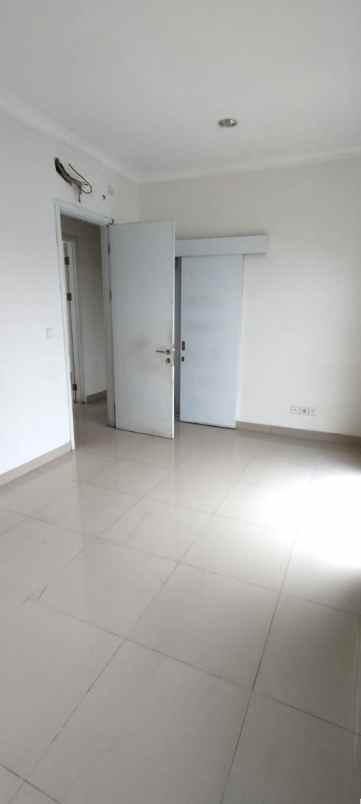 dijual rumah cluster la seine jgc