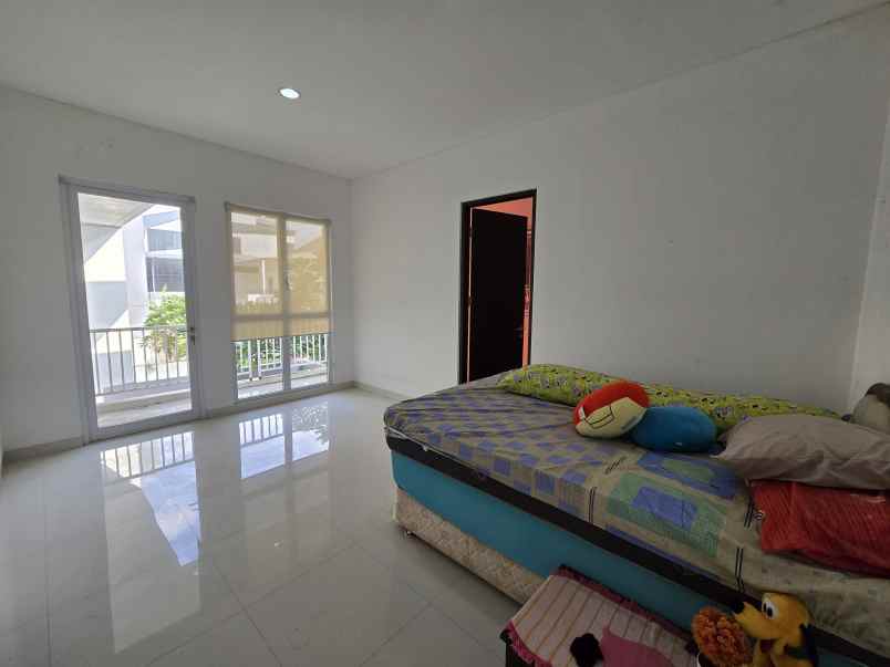 dijual rumah cluster palm spring jgc