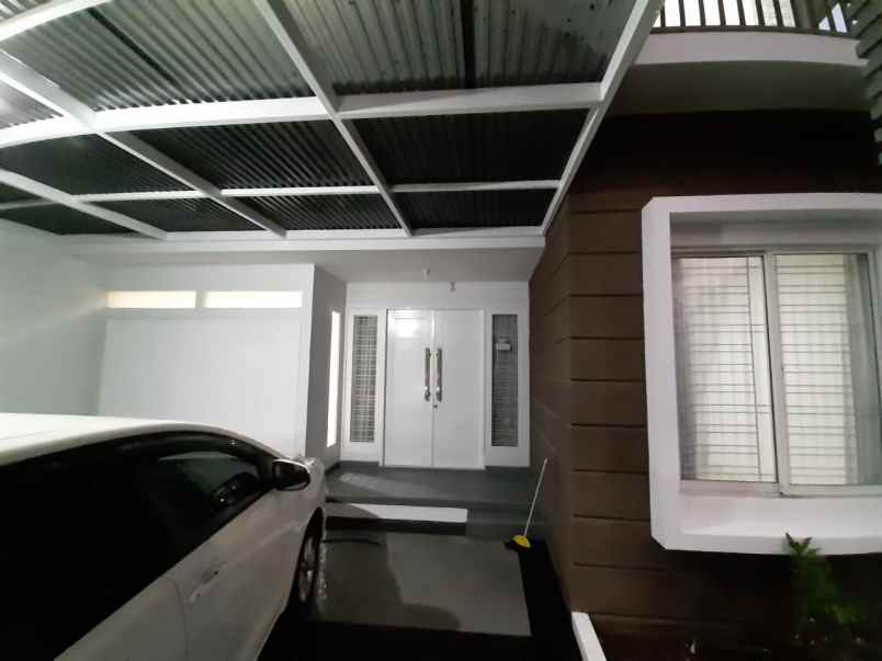 dijual rumah cluster riviera garden