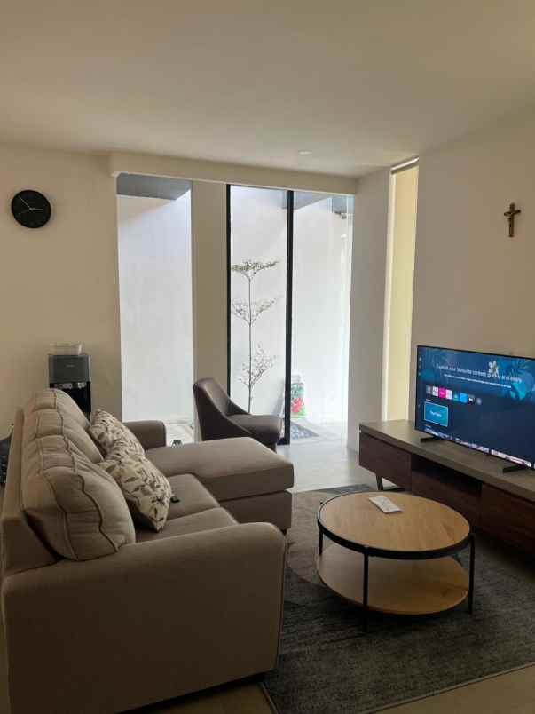 dijual rumah cluster royal park citraland