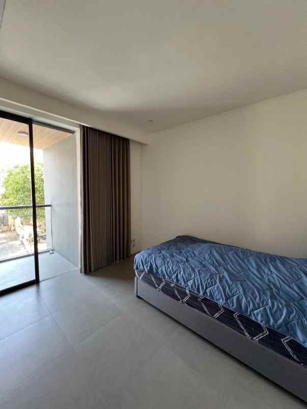 dijual rumah cluster royal park citraland