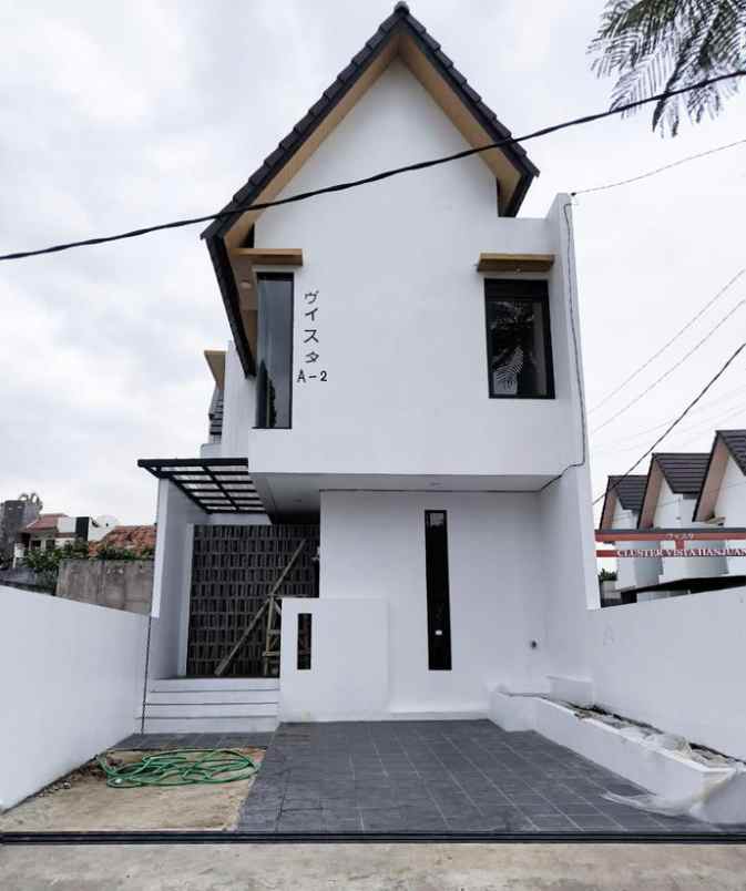 dijual rumah cluster vista cihanjuang