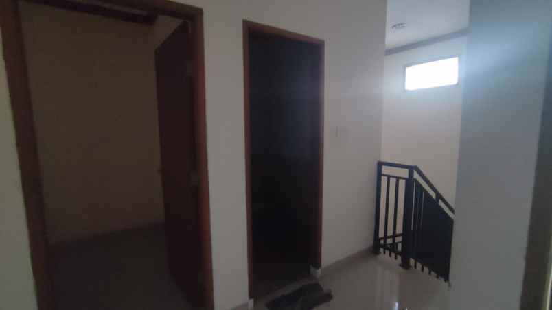 dijual rumah danau mahalona bendungan