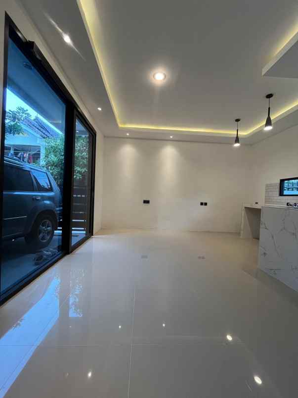 dijual rumah depok