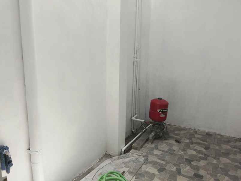 dijual rumah depok sleman