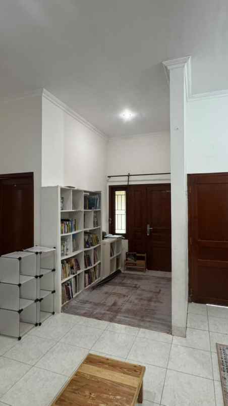 dijual rumah depok sleman