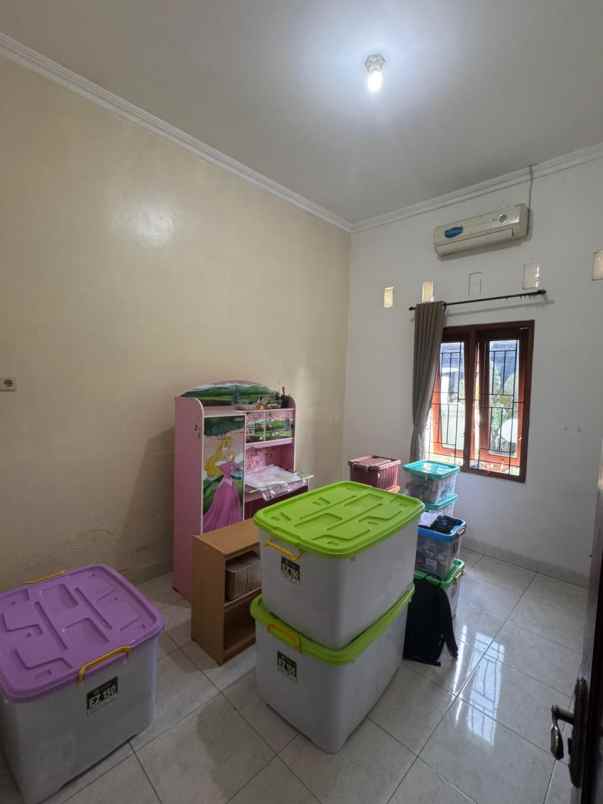 dijual rumah depok sleman
