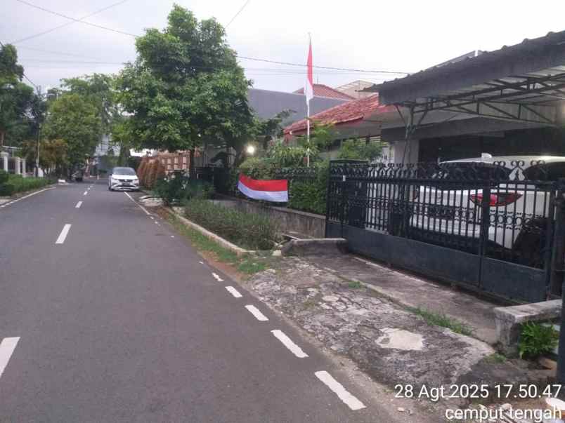 dijual rumah di cempaka putih tengah jakarta pusat
